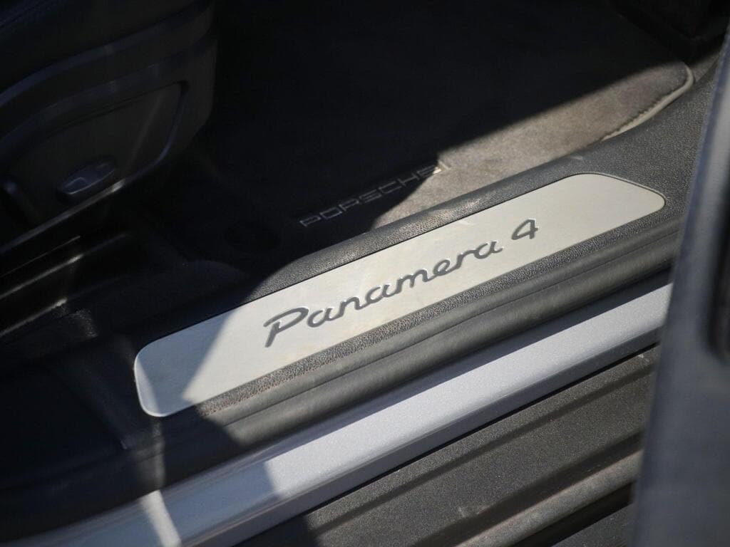 Porsche Panamera 2022