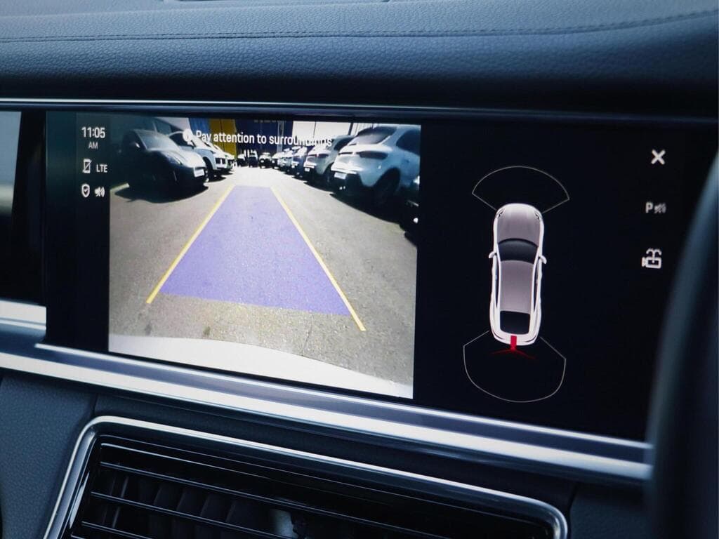 Porsche Panamera 2022