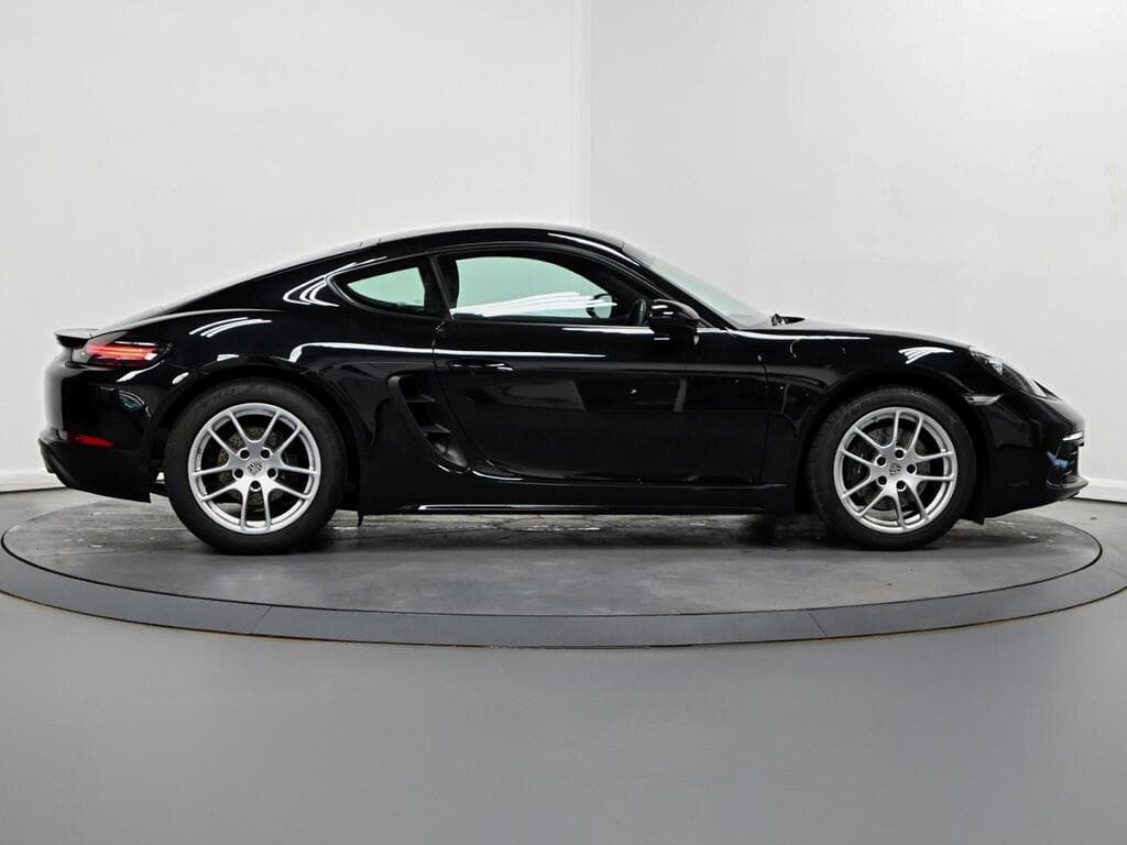 Porsche 718 Cayman 2022