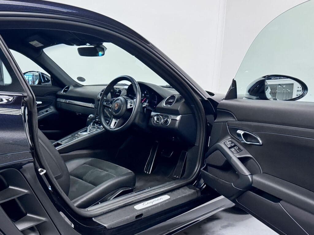 Porsche 718 Cayman 2022