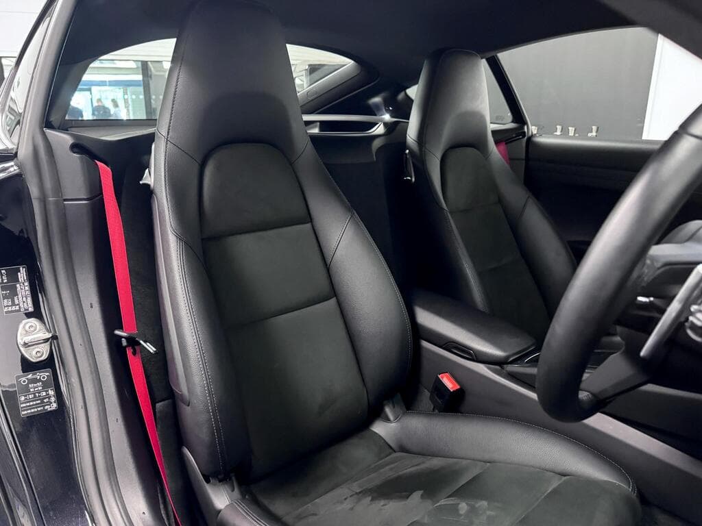 Porsche 718 Cayman 2022