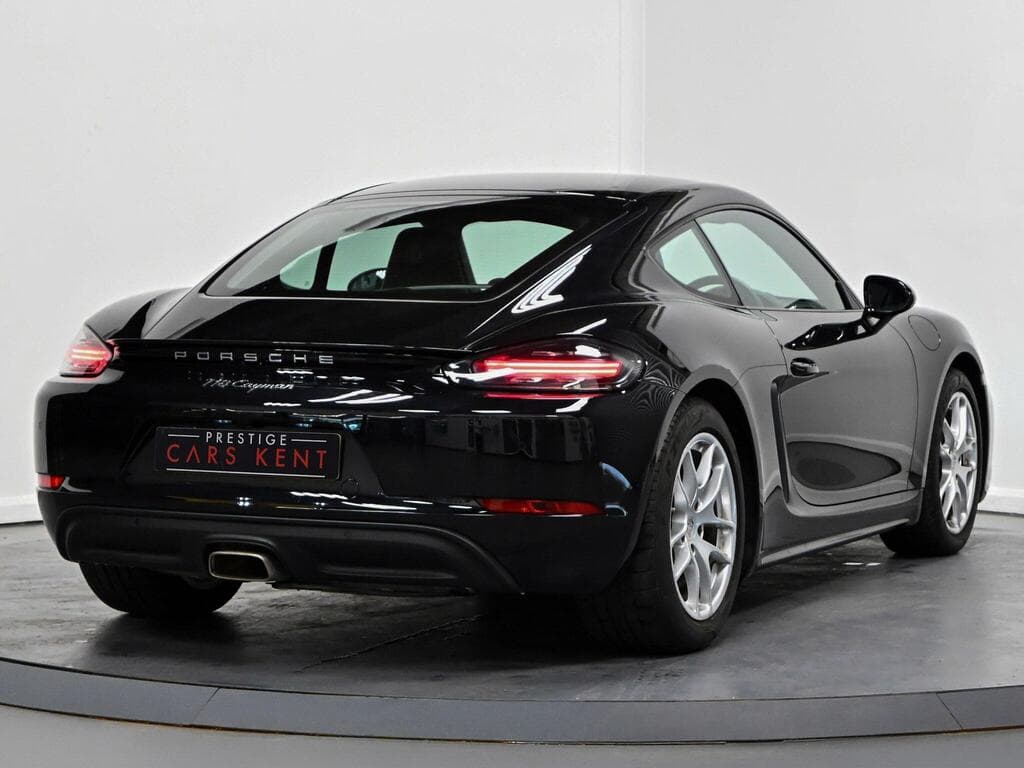 Porsche 718 Cayman 2022