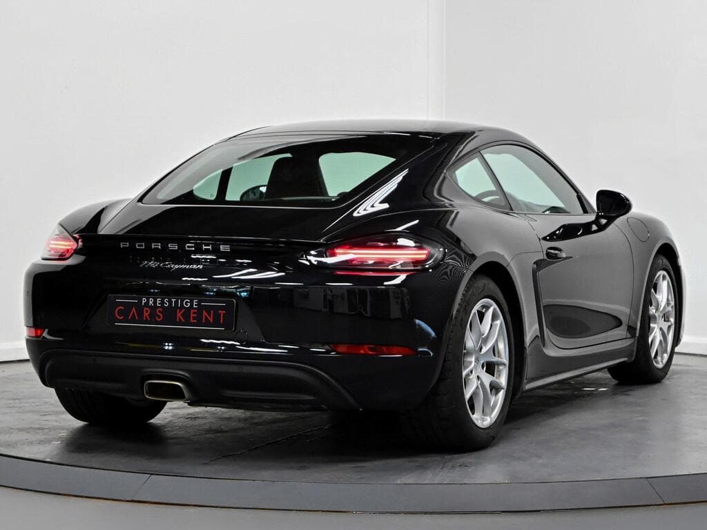 Porsche 718 Cayman 2022