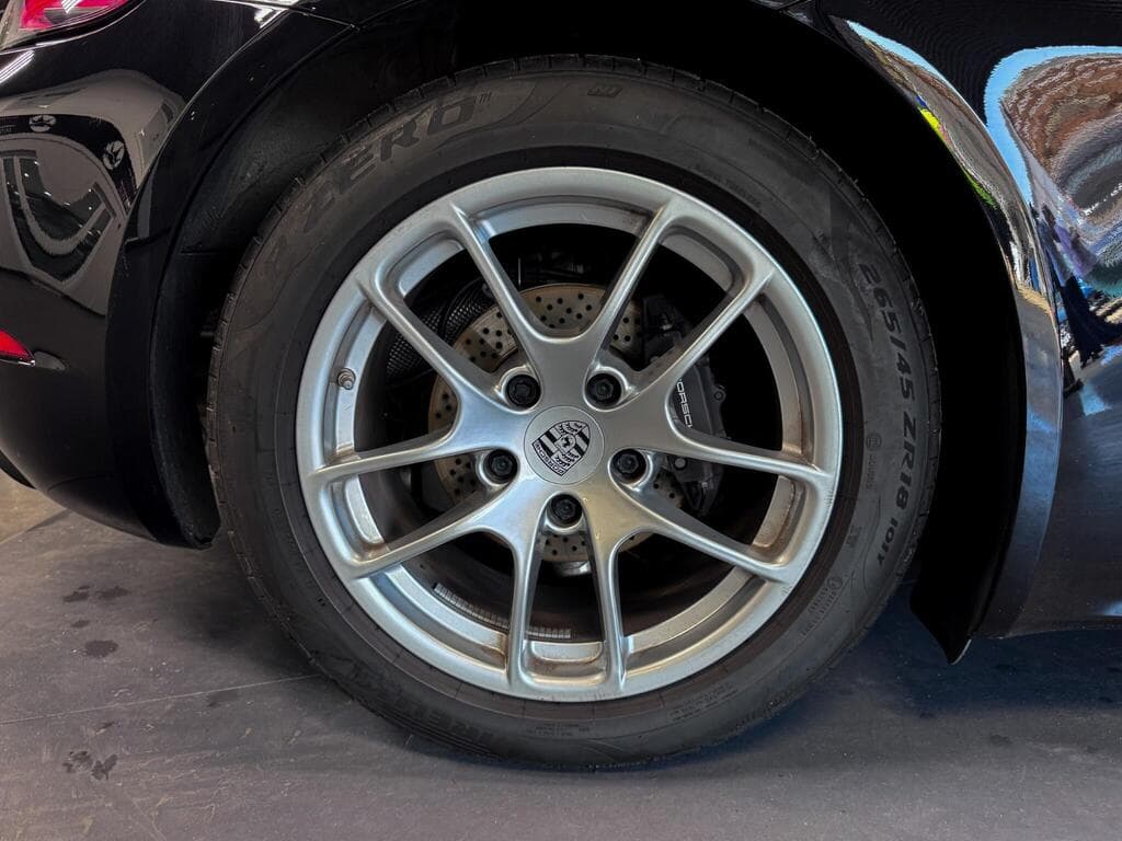 Porsche 718 Cayman 2022