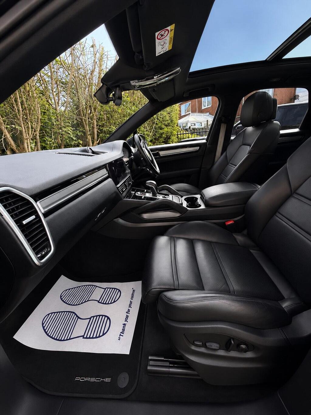 Porsche Cayenne 2022