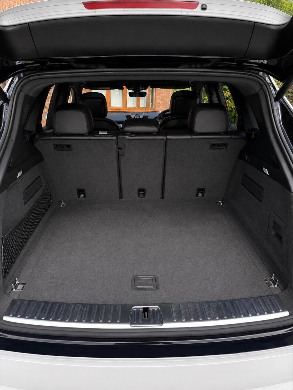 Porsche Cayenne 2022