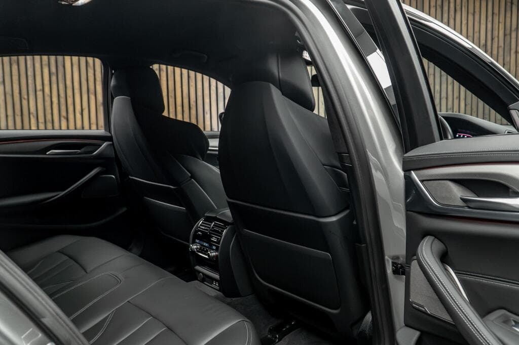 BMW M5 2022