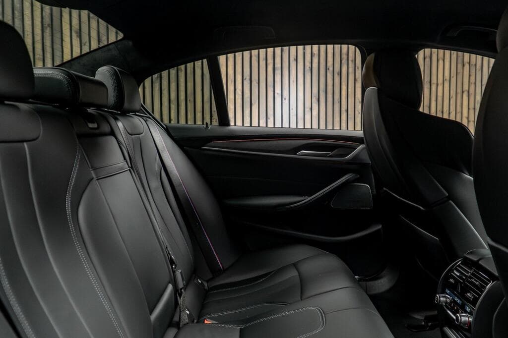 BMW M5 2022
