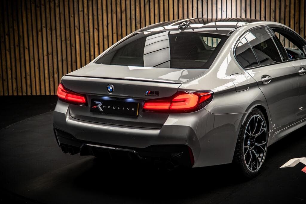 BMW M5 2022