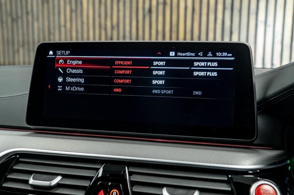 BMW M5 2022