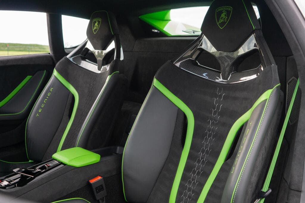 Lamborghini Huracan 2023