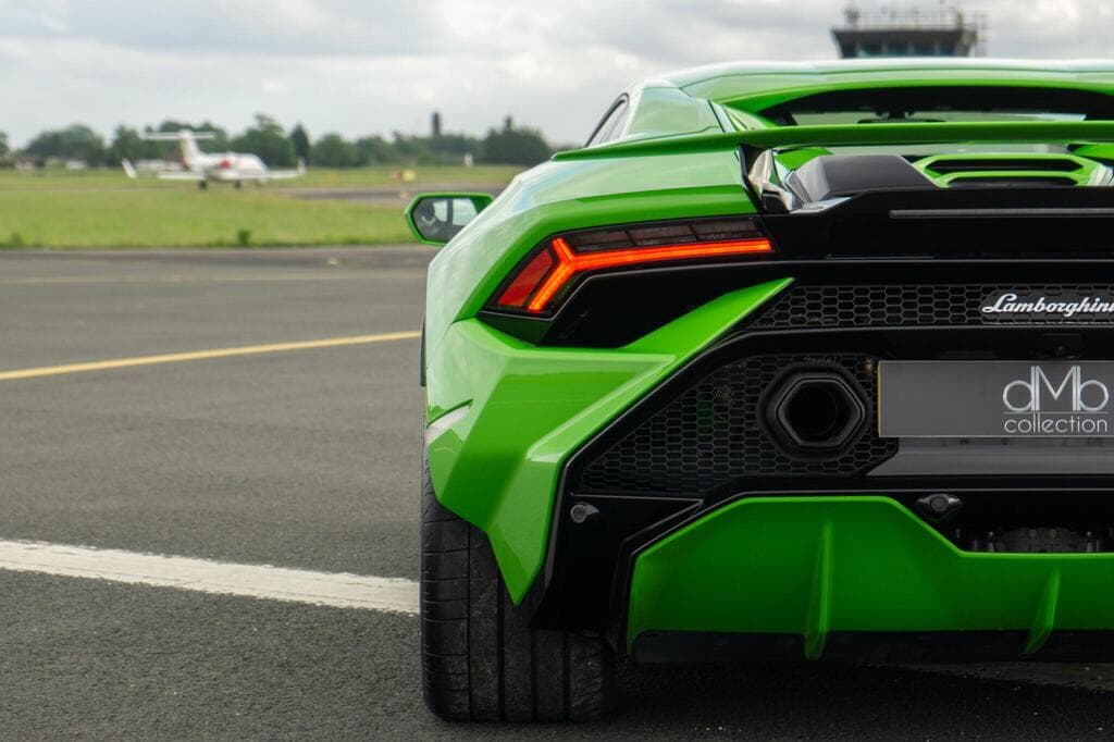 Lamborghini Huracan 2023