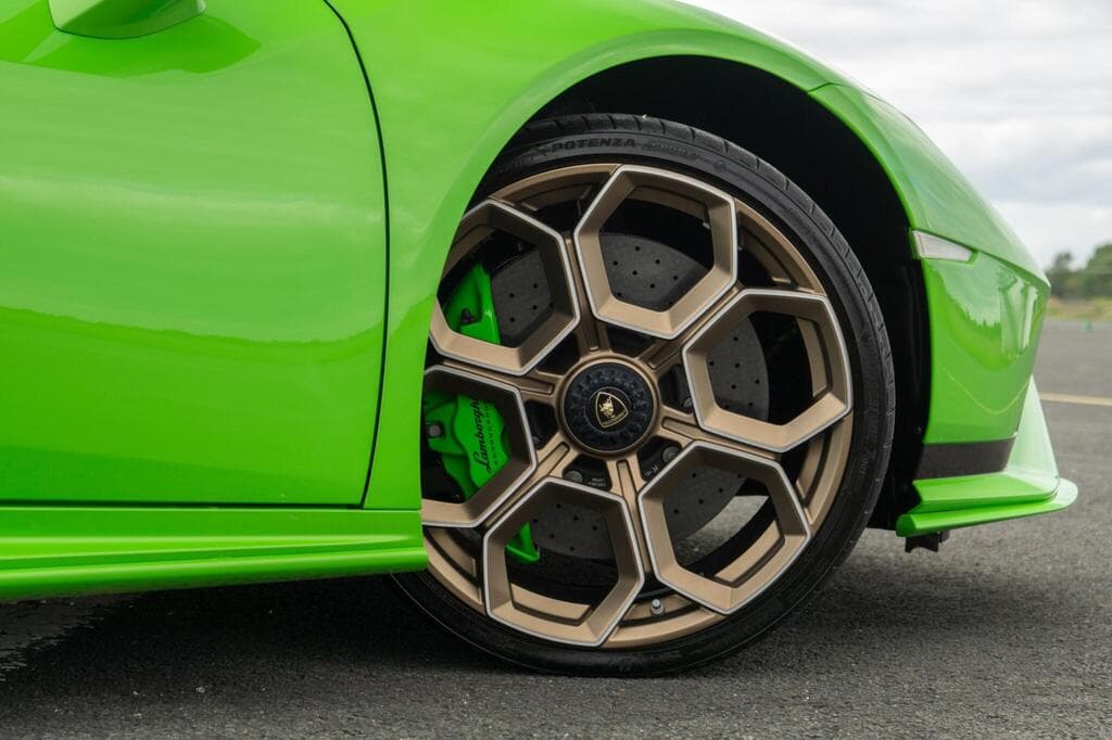 Lamborghini Huracan 2023