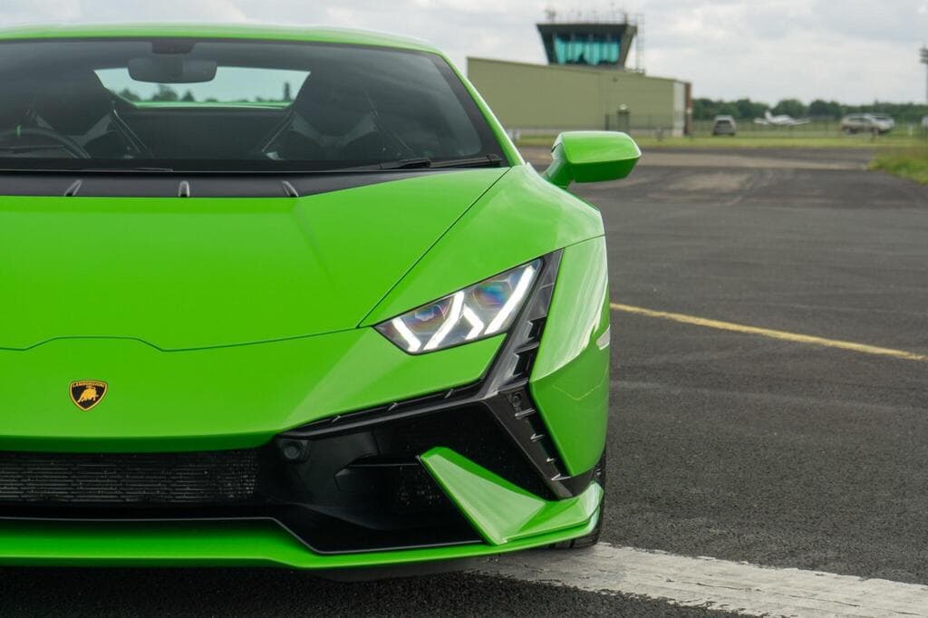 Lamborghini Huracan 2023