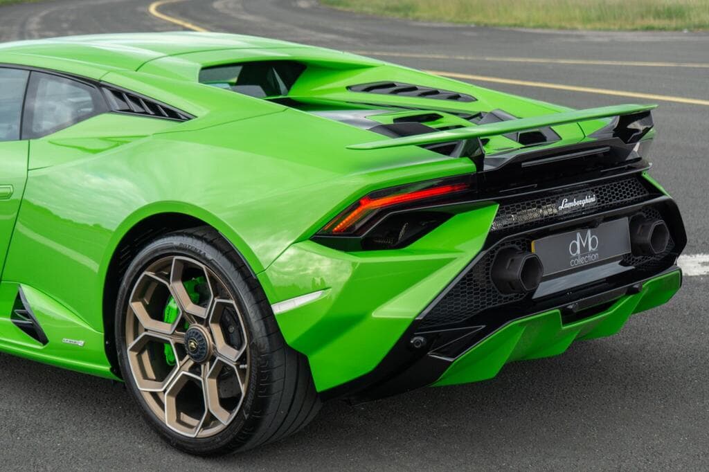 Lamborghini Huracan 2023
