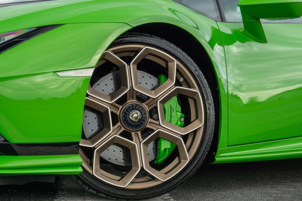 Lamborghini Huracan 2023