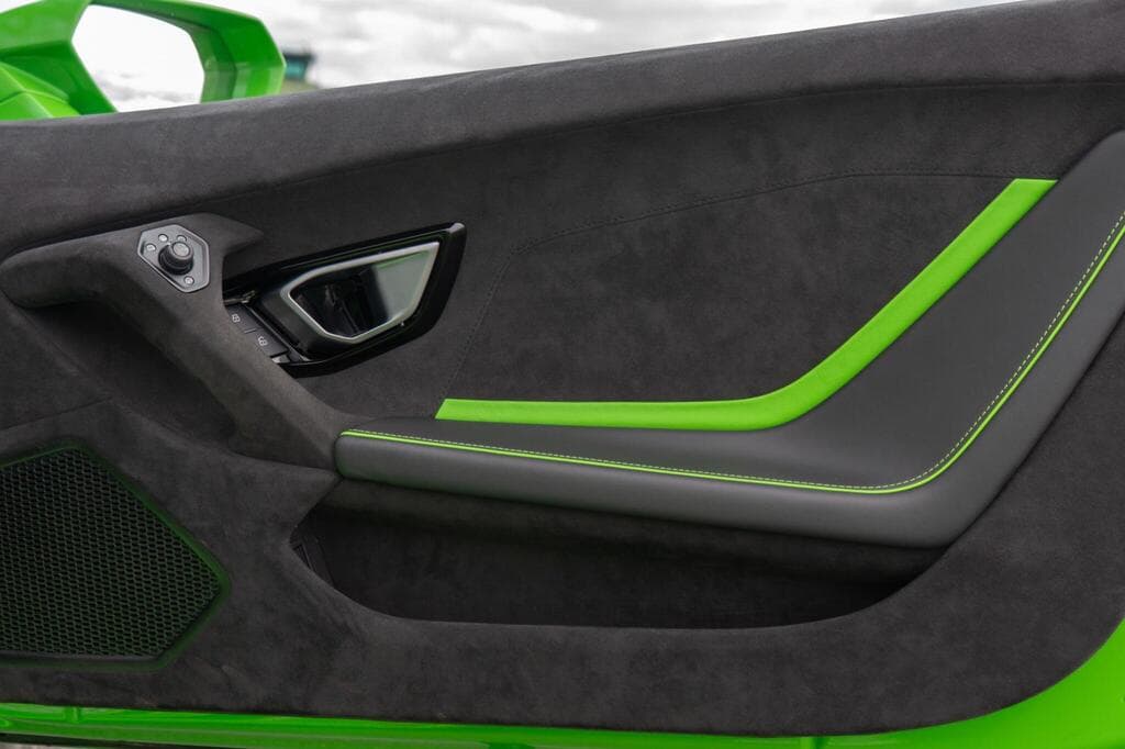 Lamborghini Huracan 2023