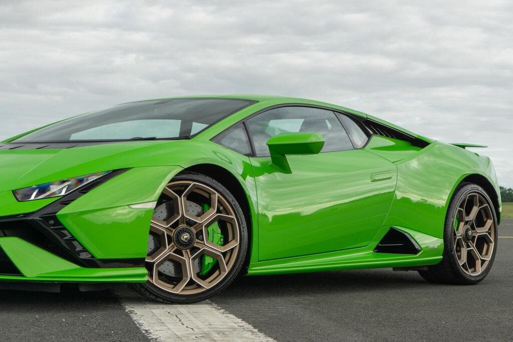Lamborghini Huracan 2023