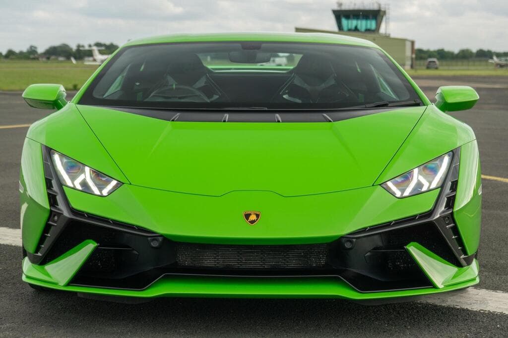 Lamborghini Huracan 2023