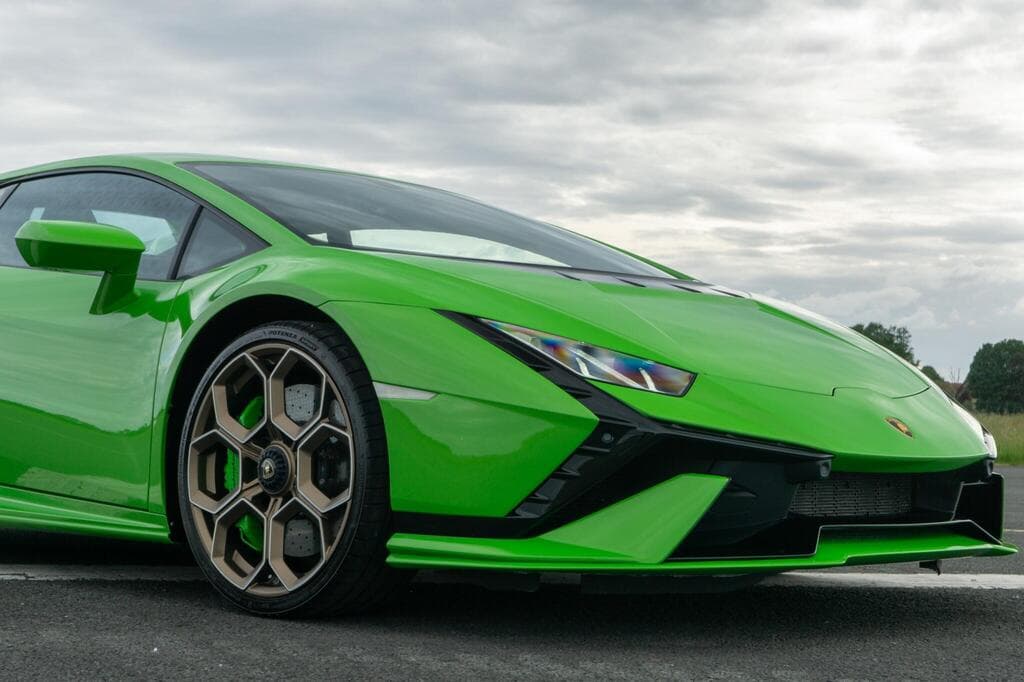 Lamborghini Huracan 2023