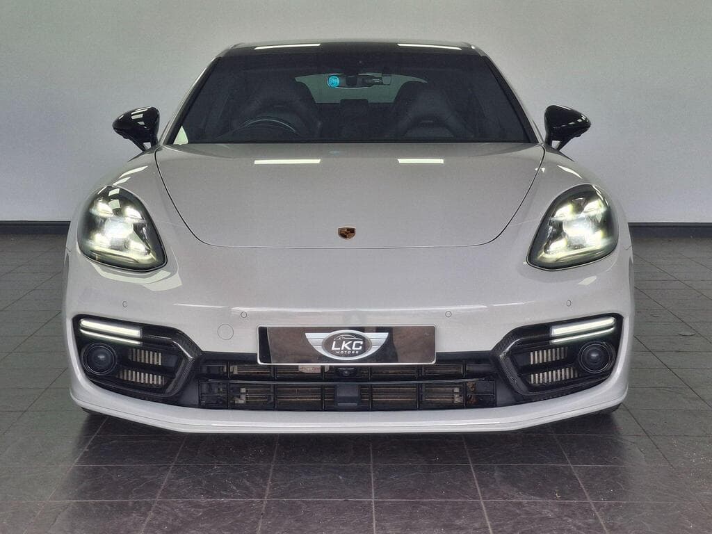 Porsche Panamera 2022