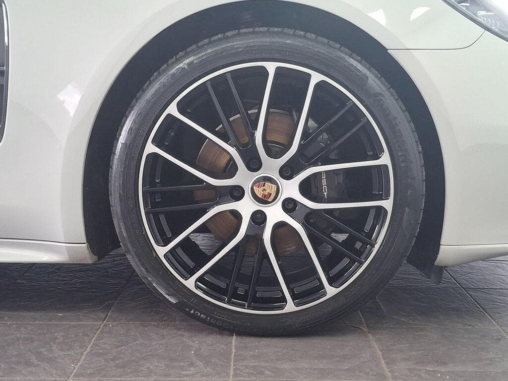 Porsche Panamera 2022