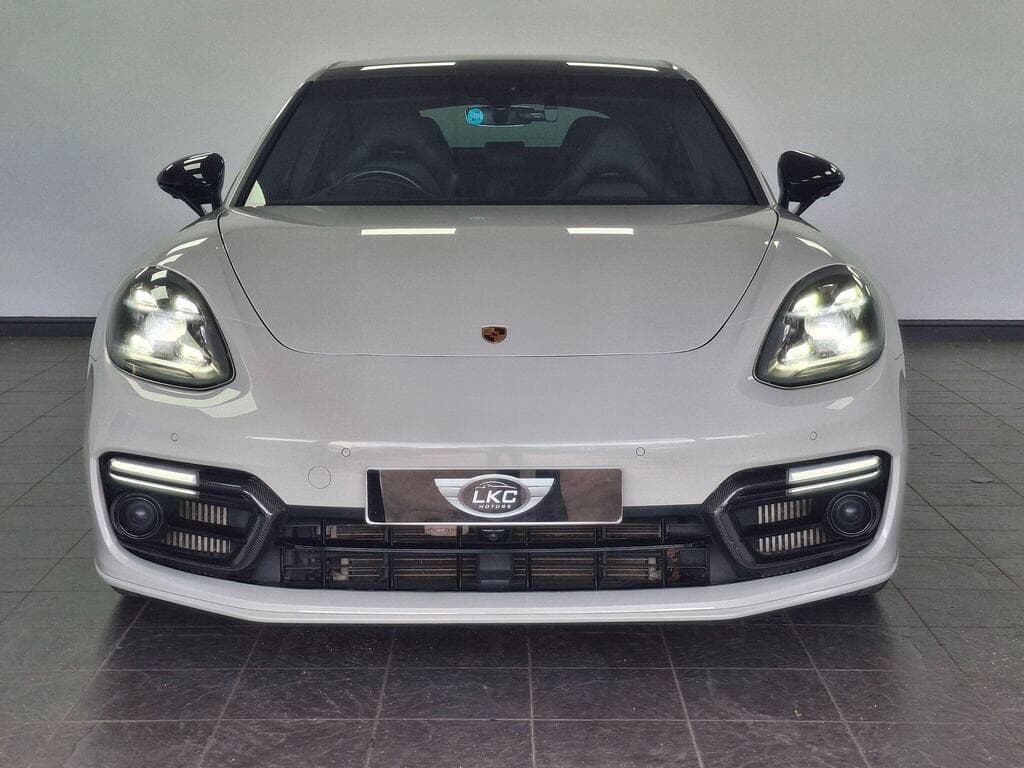 Porsche Panamera 2022