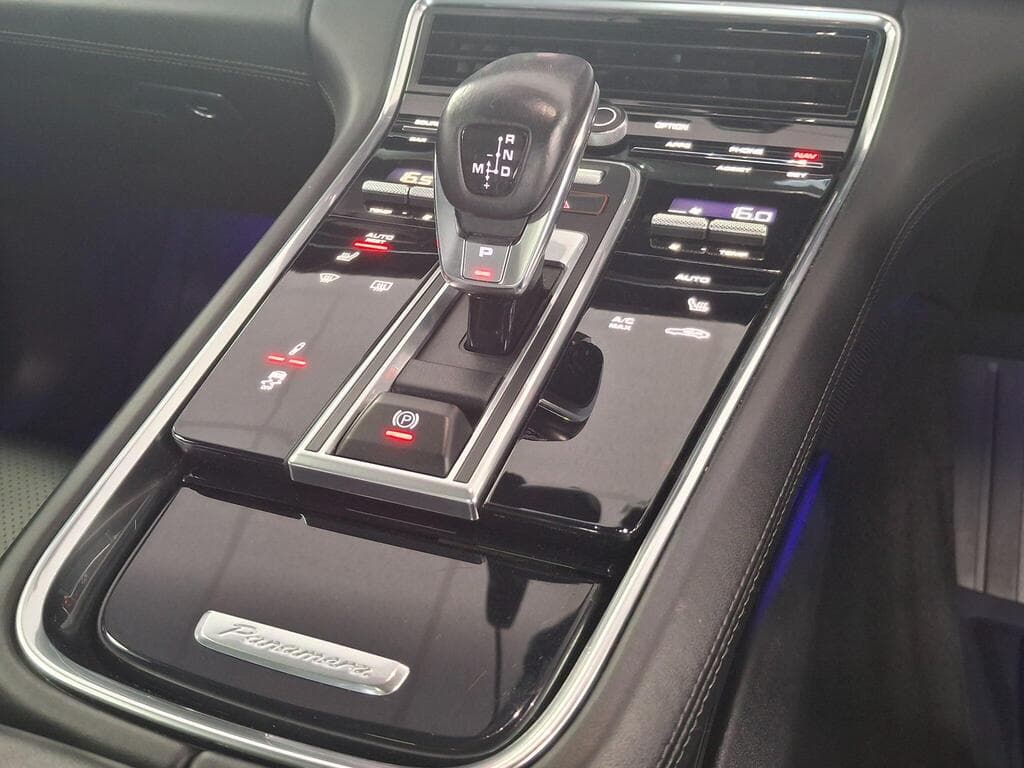 Porsche Panamera 2022