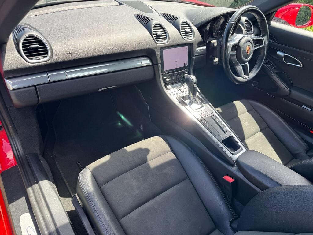 Porsche 718 Cayman 2022
