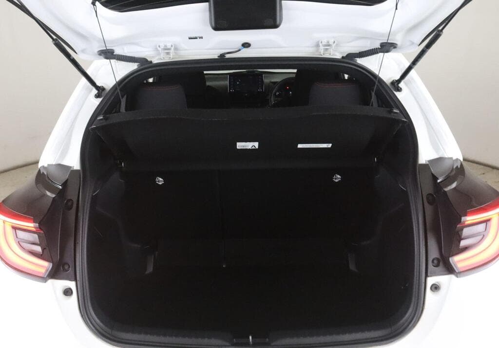 Toyota Yaris 2023