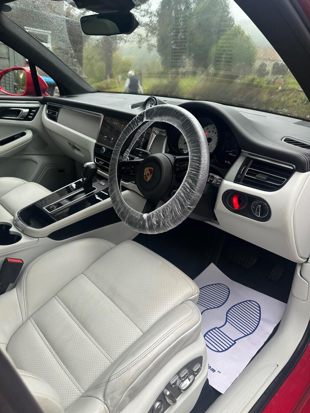 Porsche Macan 2022