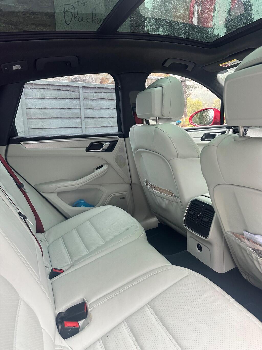 Porsche Macan 2022