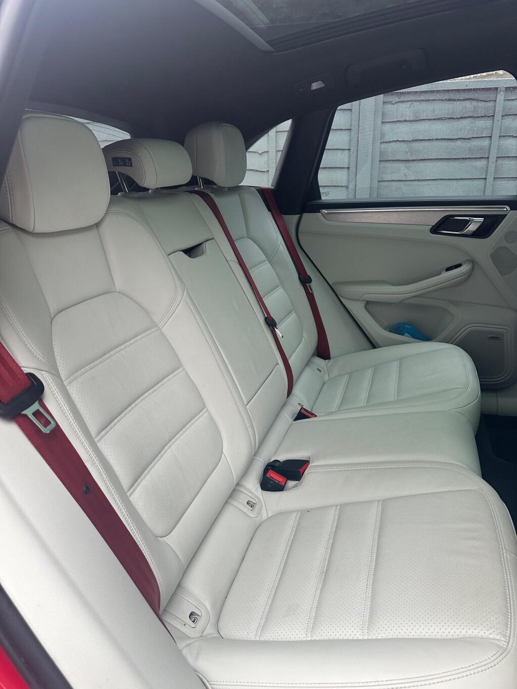 Porsche Macan 2022