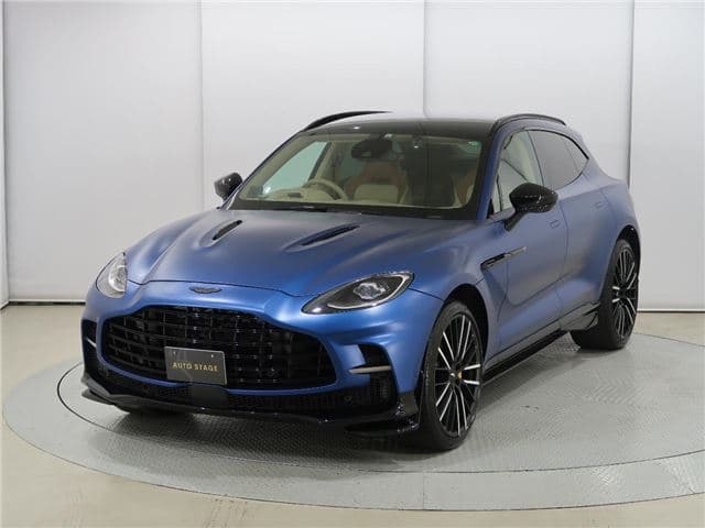 Aston Martin DBX 707 2023