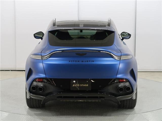 Aston Martin DBX 707 2023