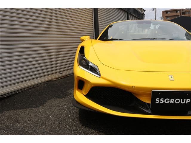 Ferrari F8 Spider 2022