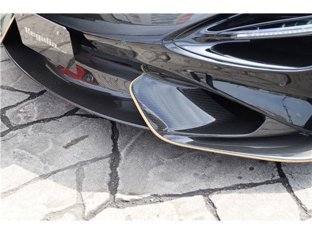 McLaren 765LT 2023