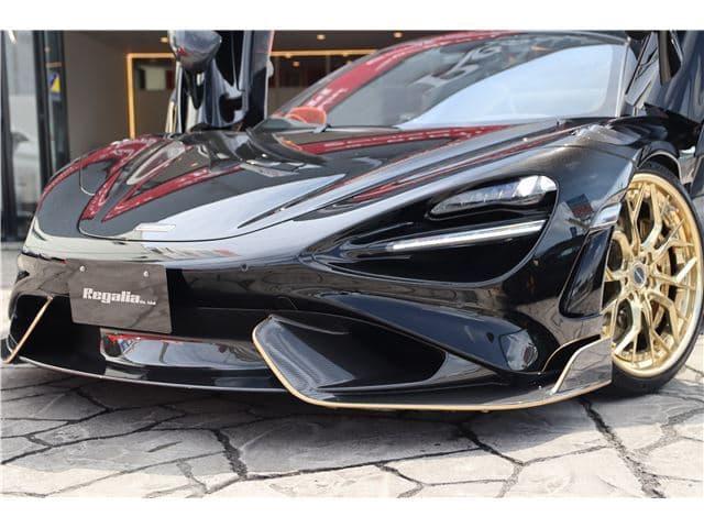 McLaren 765LT 2023