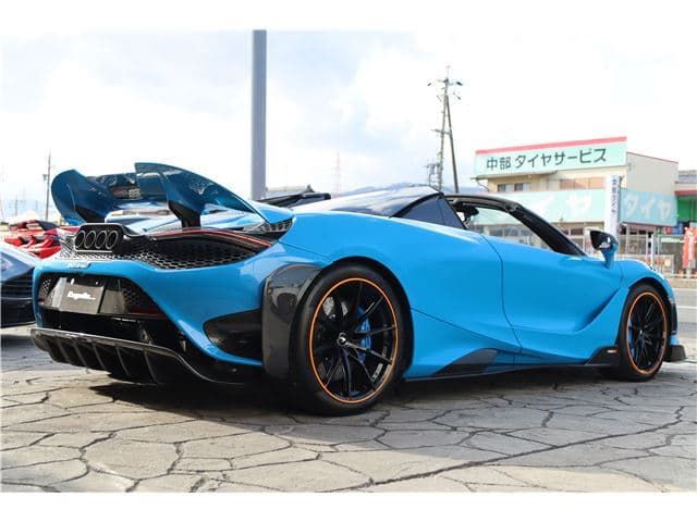McLaren 765LT 2022