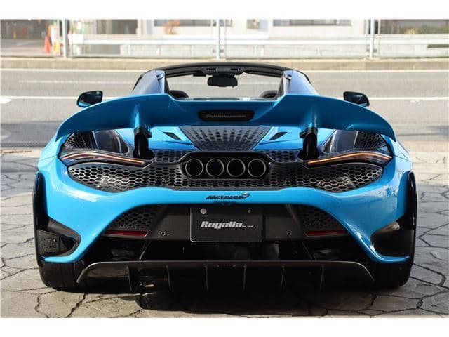McLaren 765LT 2022