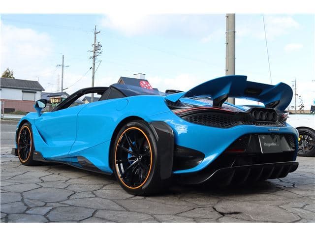 McLaren 765LT 2022