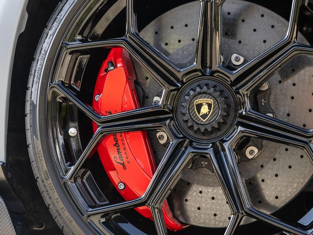 Lamborghini Aventador 2022