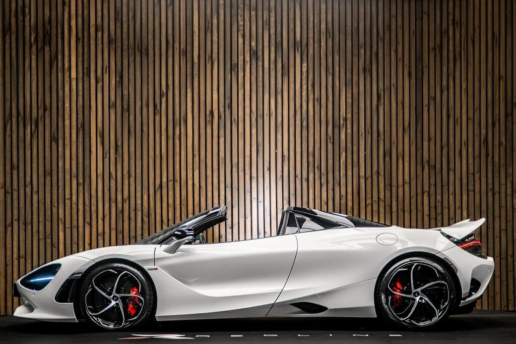 McLaren 750S 2023