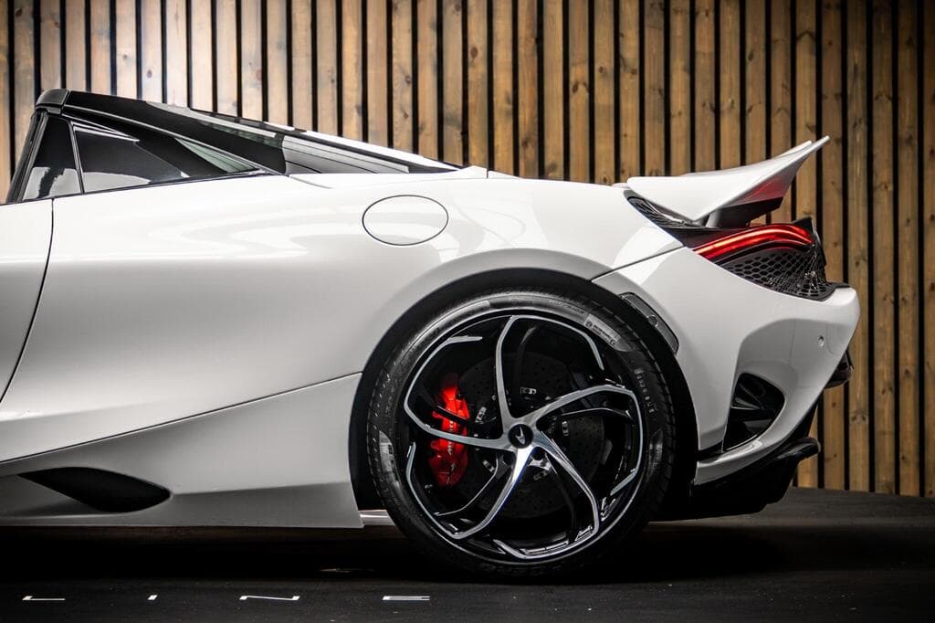 McLaren 750S 2023