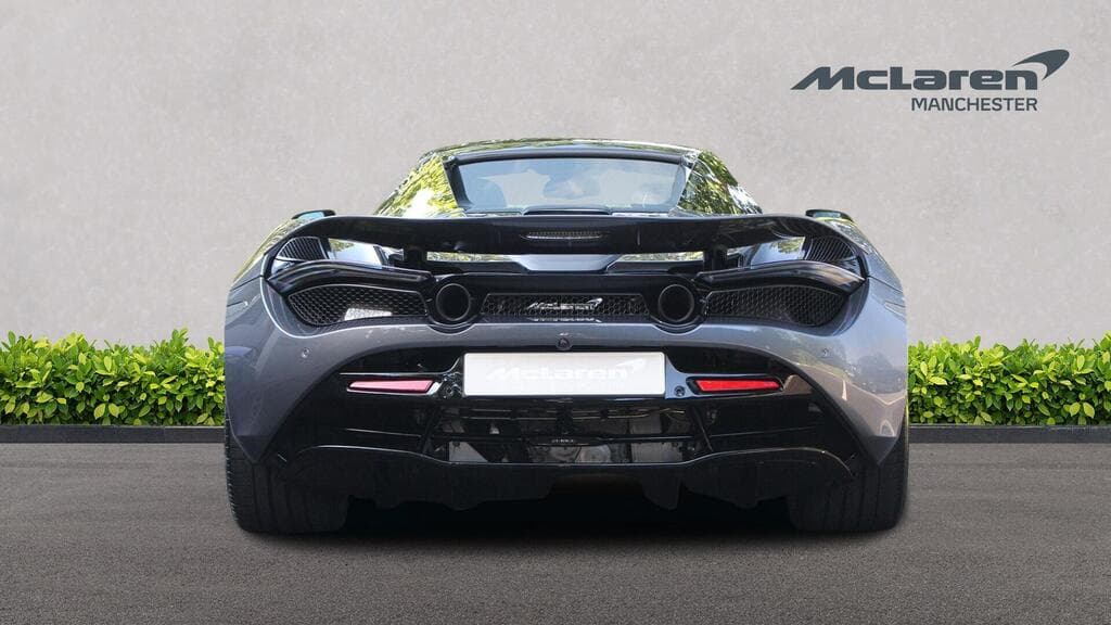 McLaren 720S 2023