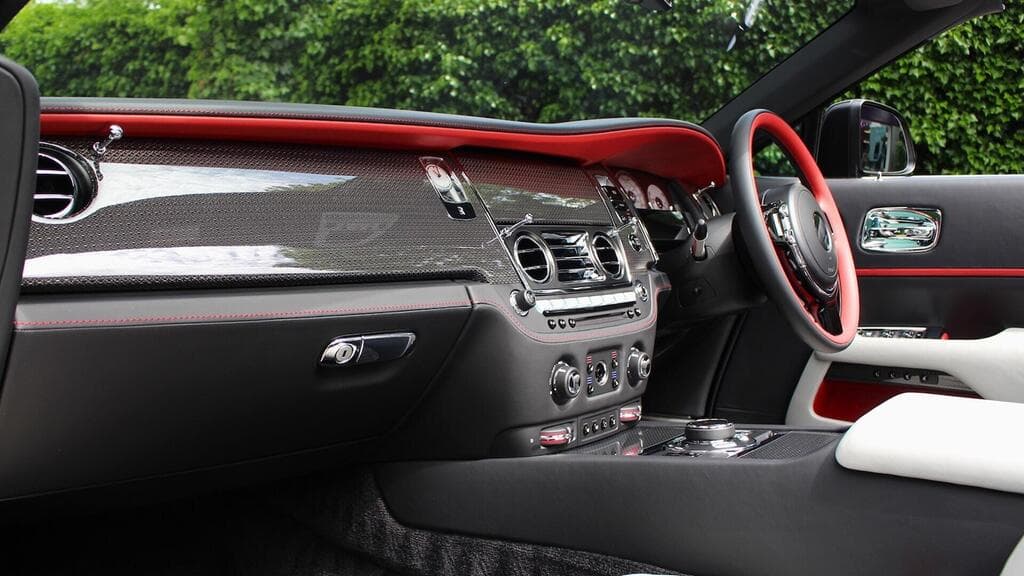 Rolls-Royce Dawn 2023