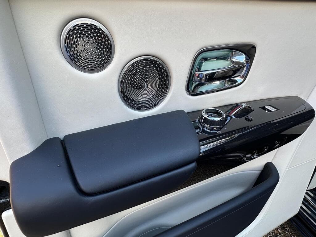 Rolls-Royce Phantom 2023