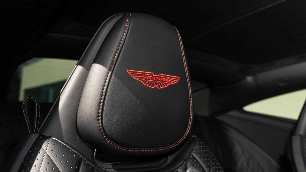 Aston Martin DB12 2023
