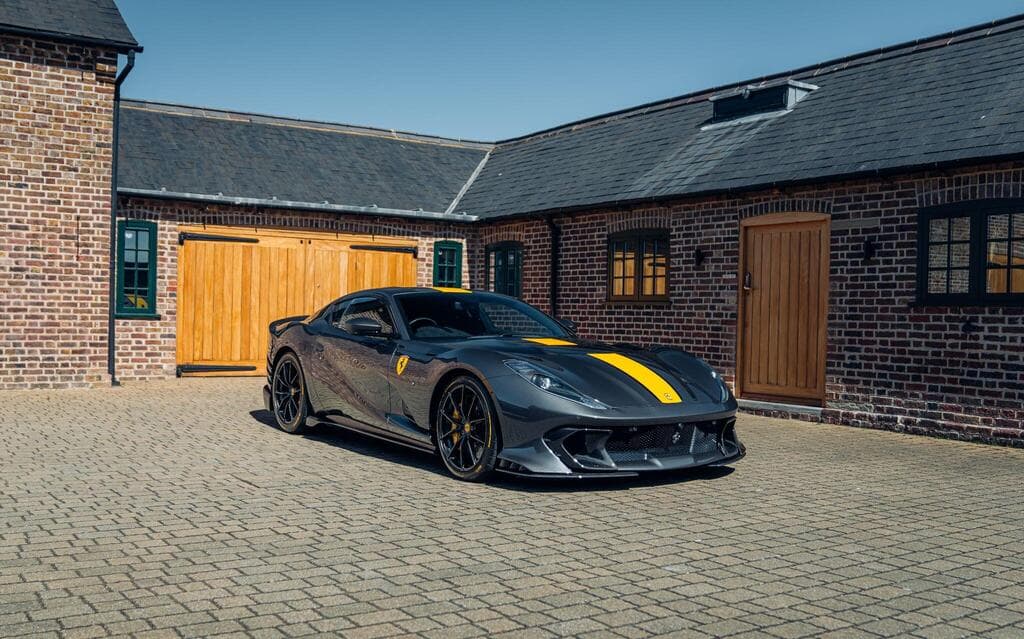 Ferrari 812 2022