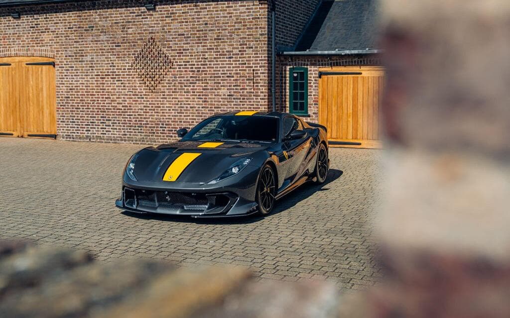 Ferrari 812 2022